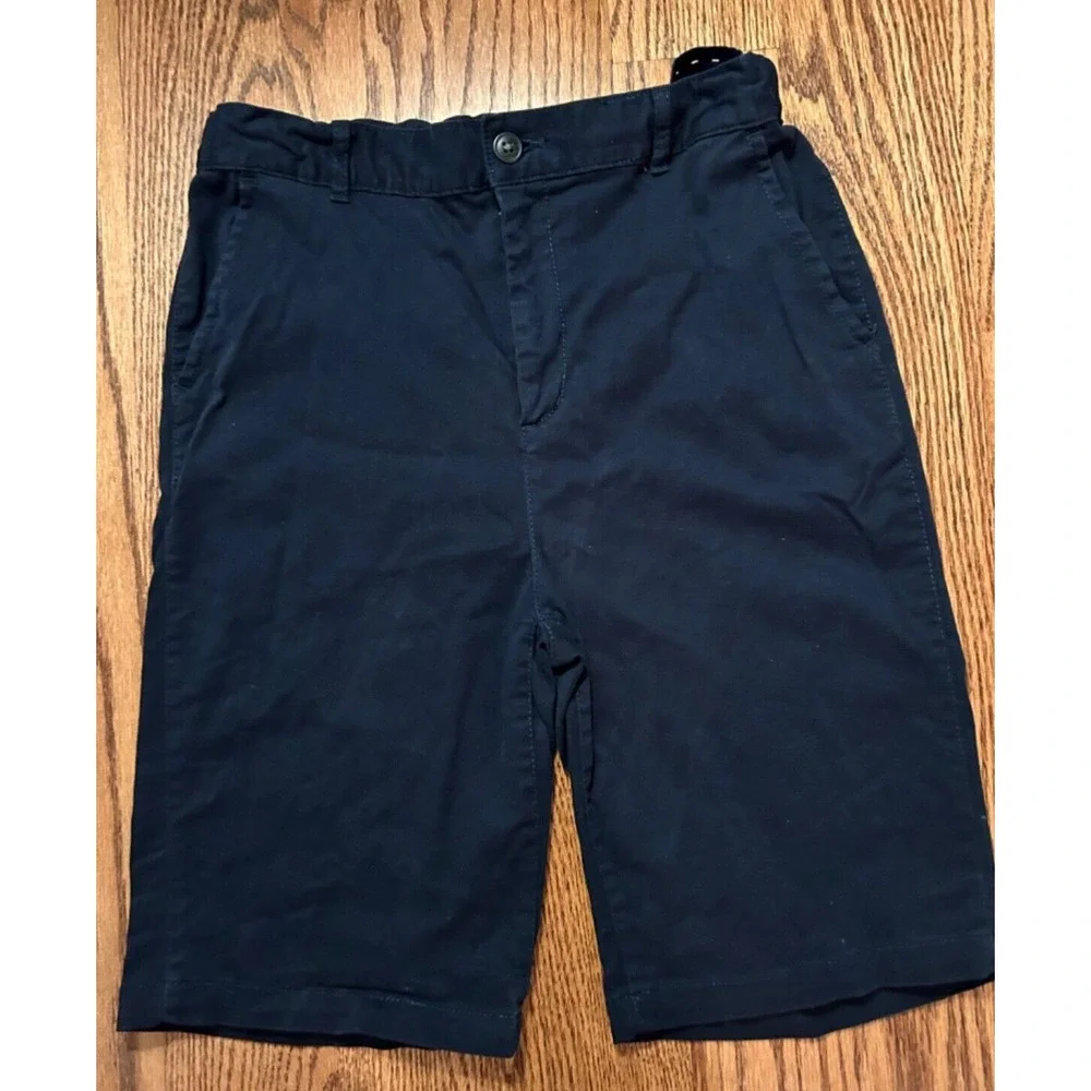 Children's Place  Youth Boys Shorts Navy size 18 can be good for size 14